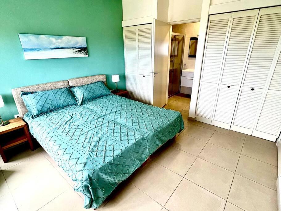 Blue Emerald Beachfront Blessing Willemstad Exterior photo